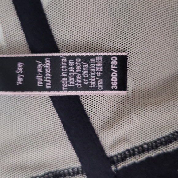 36 DD Victoria's Secret Very Sexy multiway Underwire bra - Picture 6 of 6